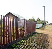 Фото 1 забора из штакетника, Кыргызстан, Орто-Сай